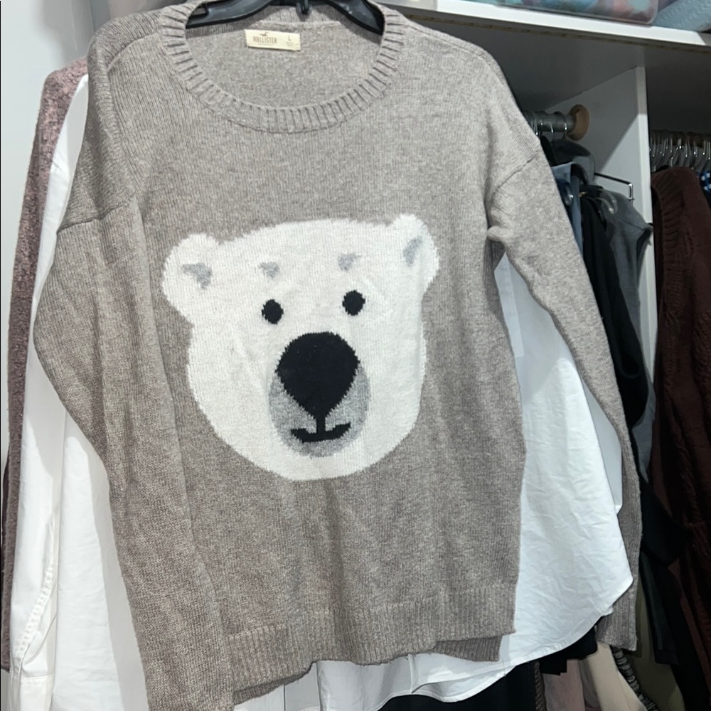 GAP Tan and White Crew Neck Sweater